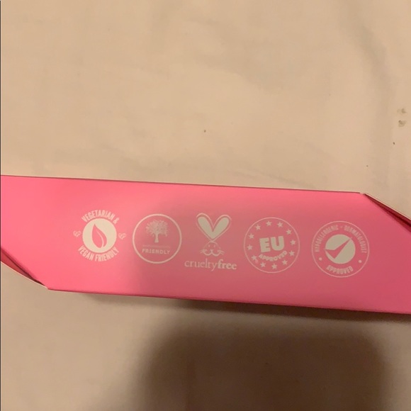 Make Up Eraser in Original Pink - Picture 5 of 6